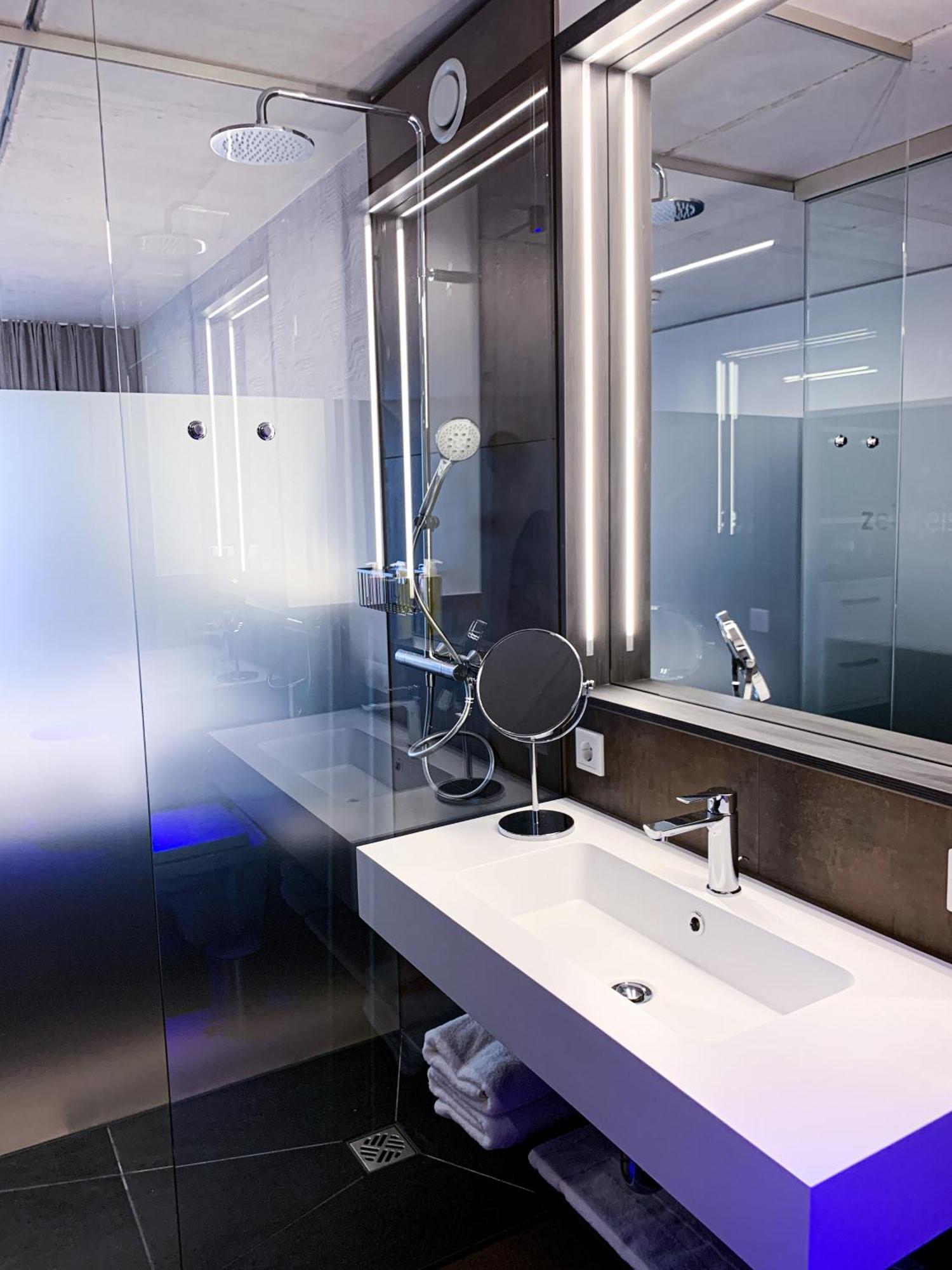 Hotel Zeitgeist Warburg Luaran gambar